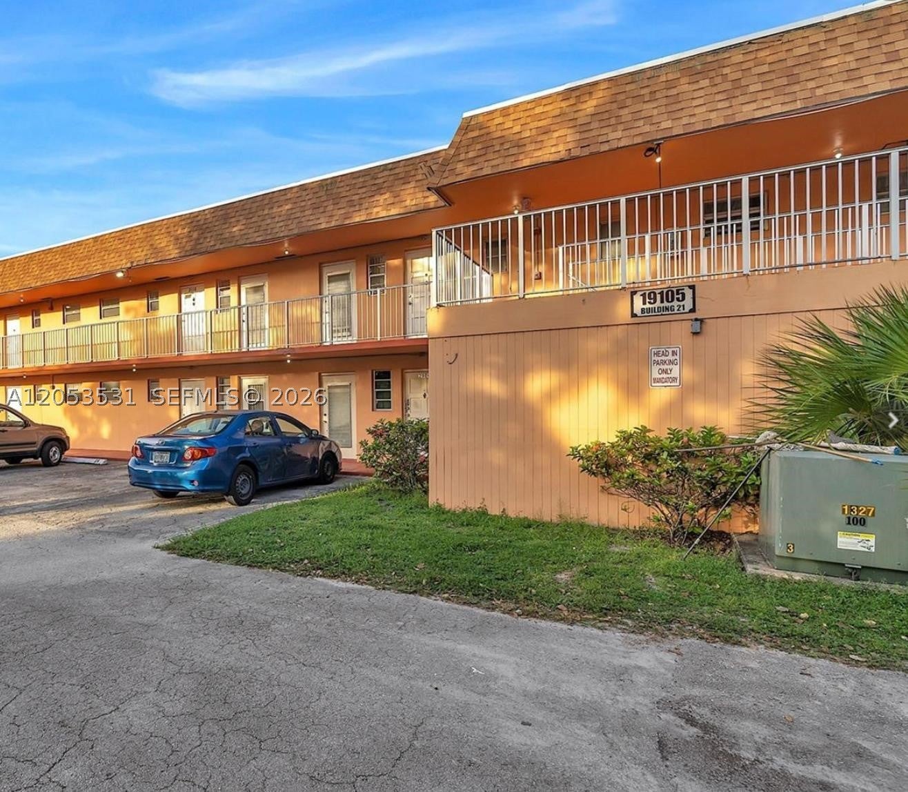 19105 NE 2nd Ave 2118