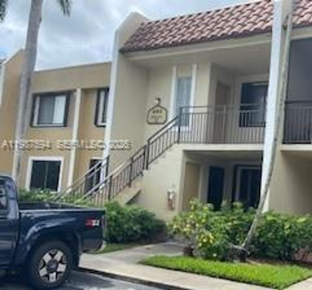 Photo of 440 Lakeview Dr #202, Weston, FL 33326 (MLS # A11987594)