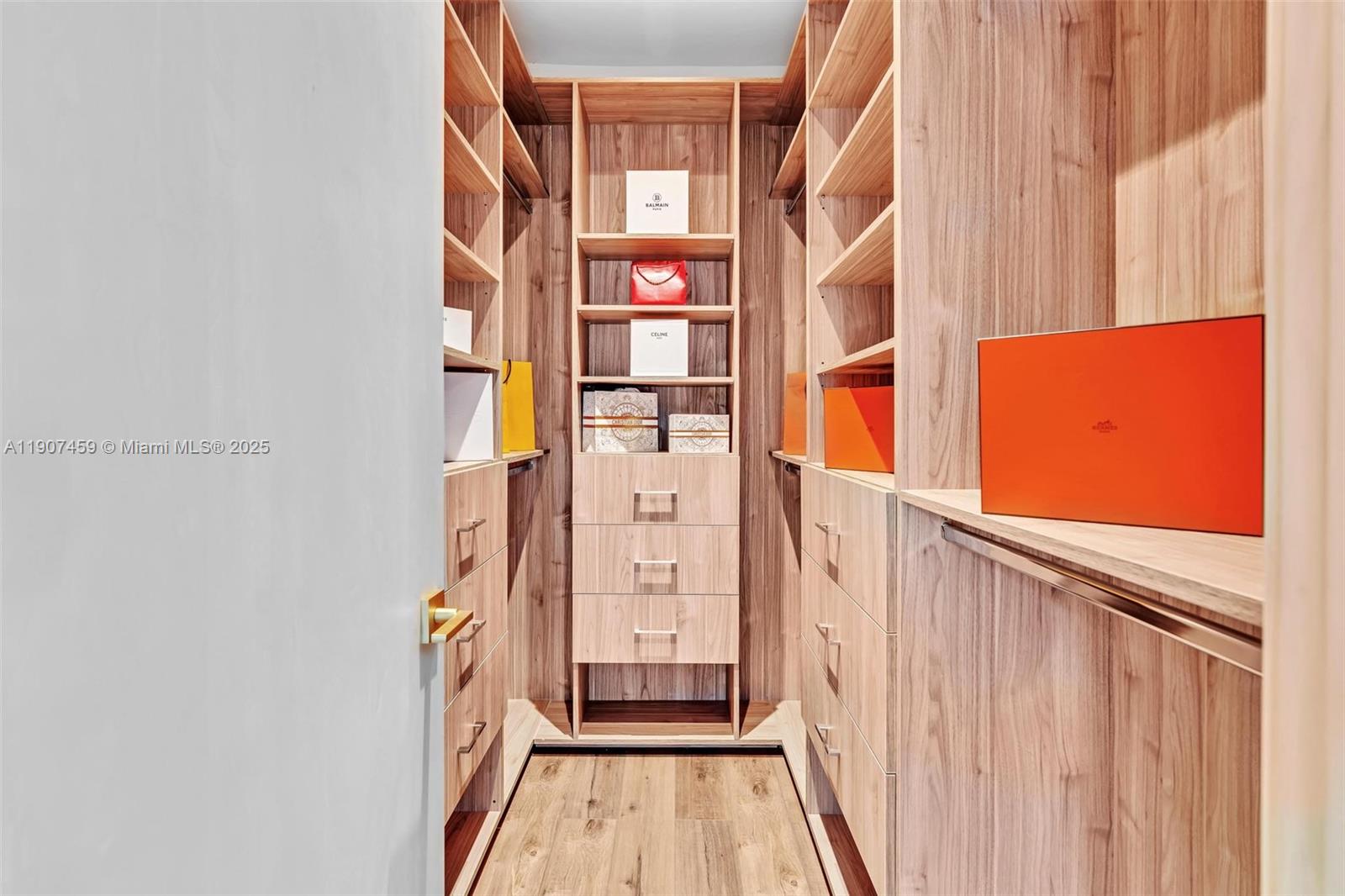 ALTOS DEL MAR NO 6 - Residential