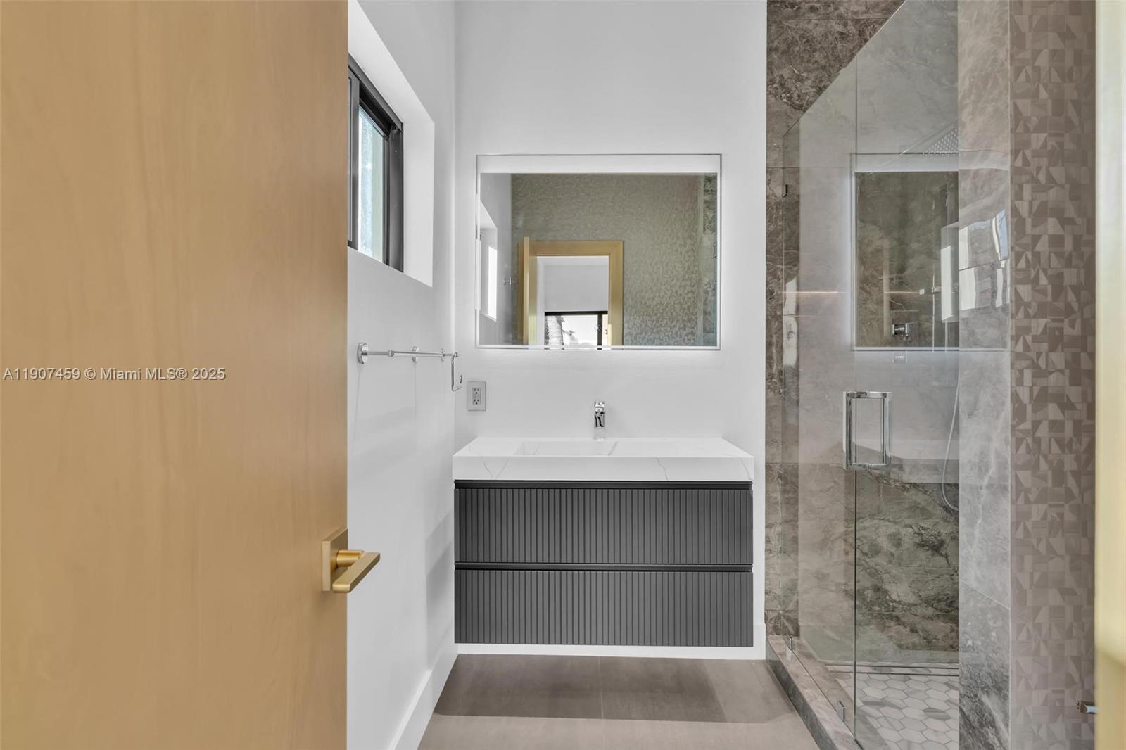 ALTOS DEL MAR NO 6 - Residential