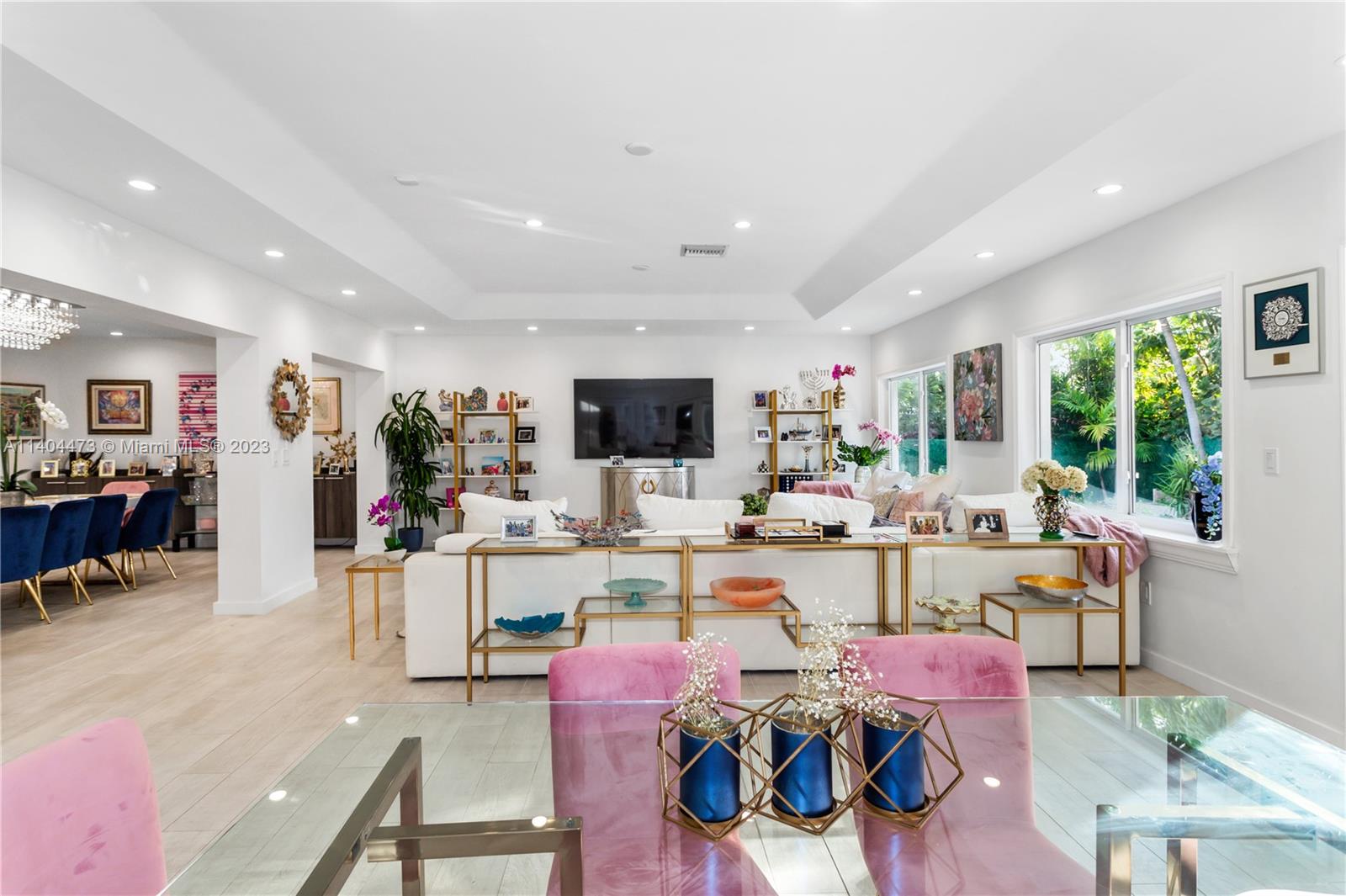 SURPRISE LAKE - Residential