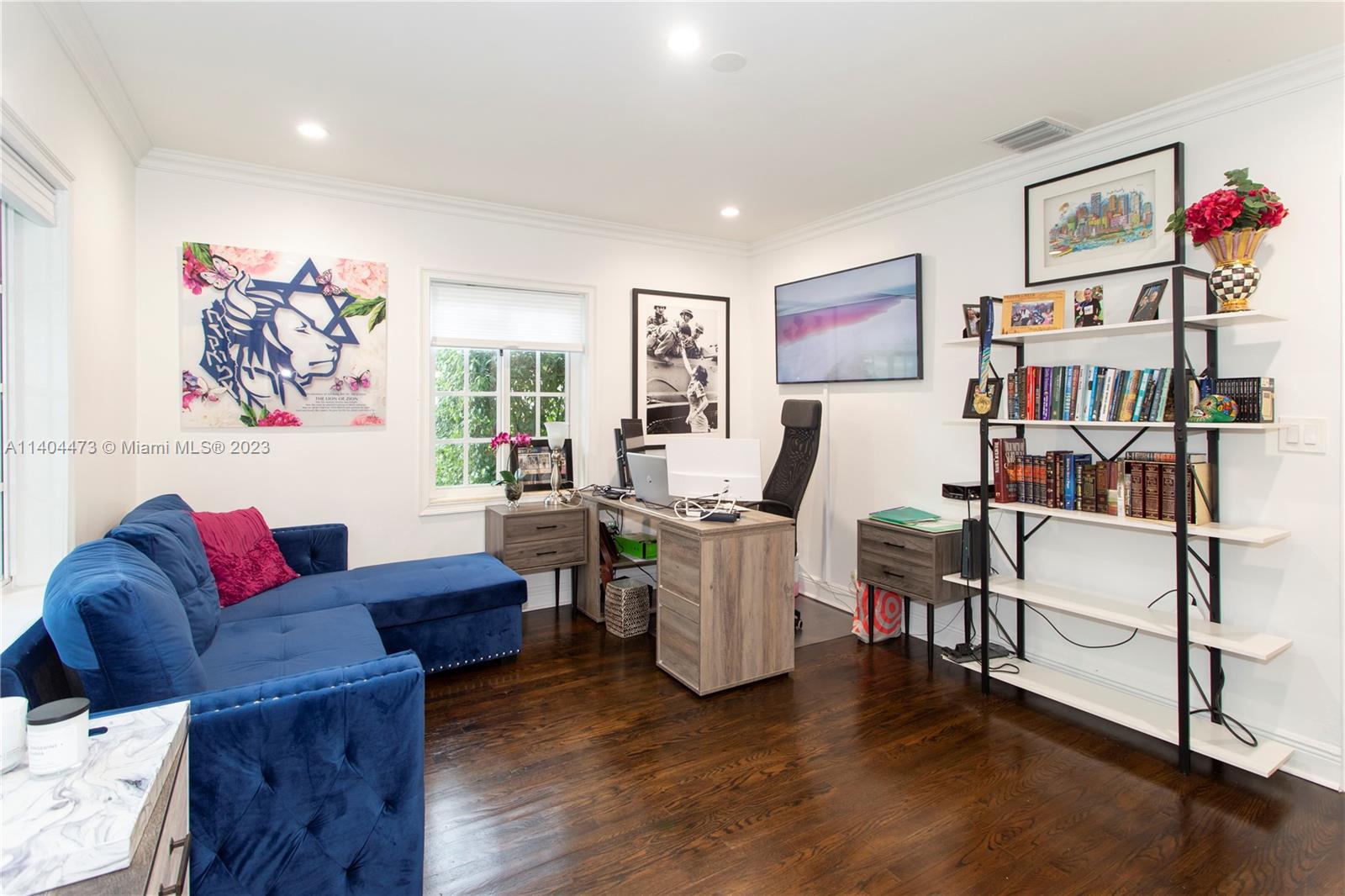 SURPRISE LAKE - Residential