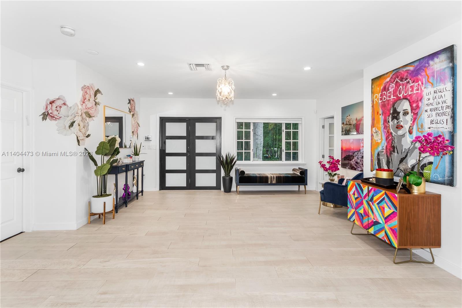 SURPRISE LAKE - Residential