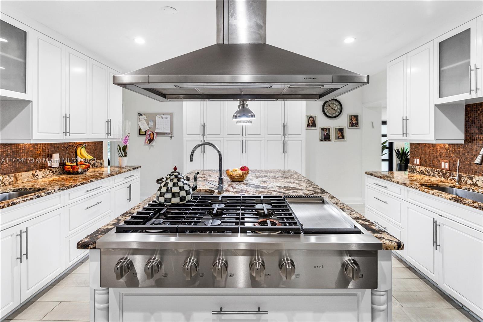 SURPRISE LAKE - Residential