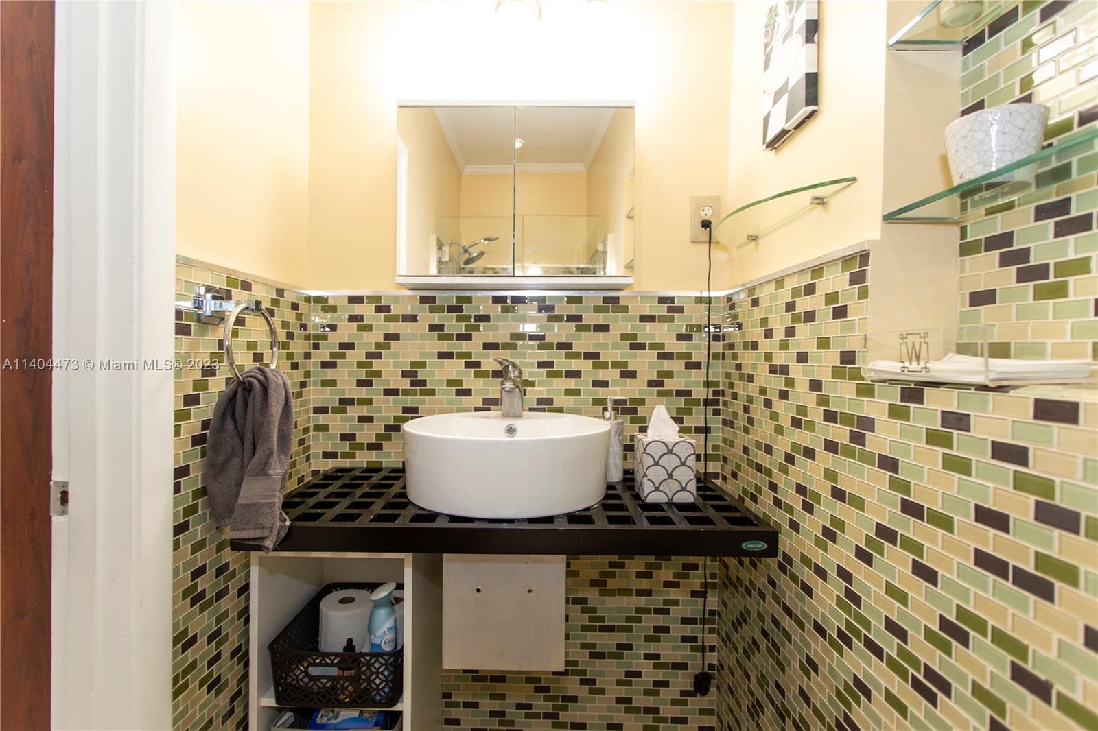 SURPRISE LAKE - Residential