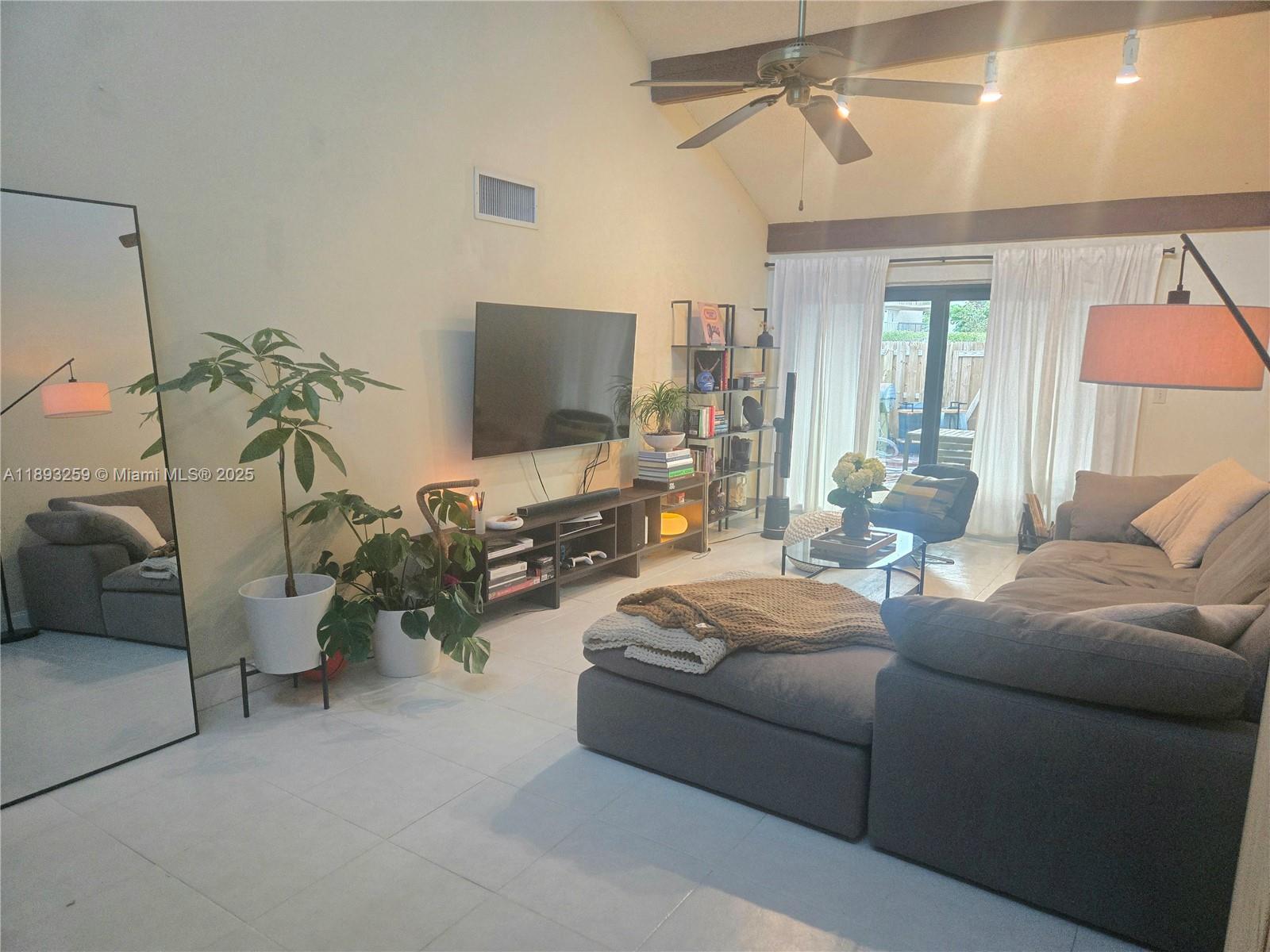 OMEGA VILLAS 1 CONDO - Residential