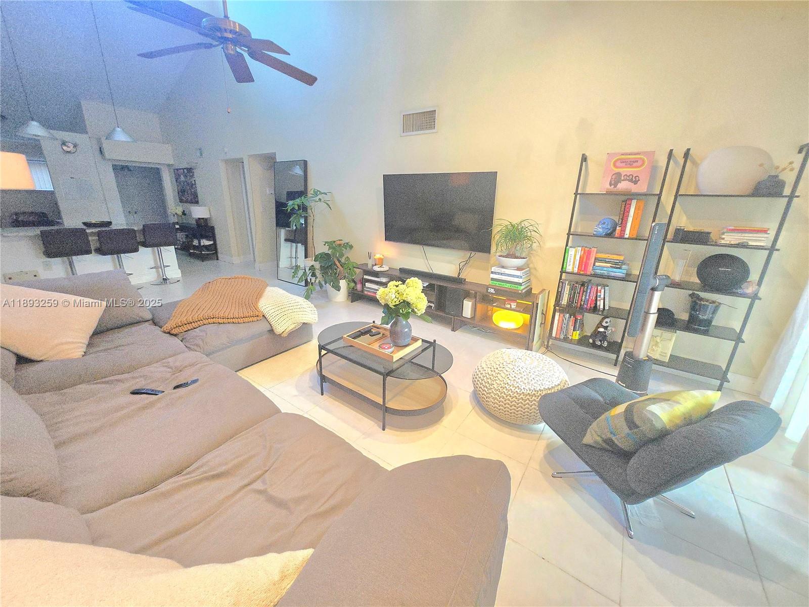 OMEGA VILLAS 1 CONDO - Residential