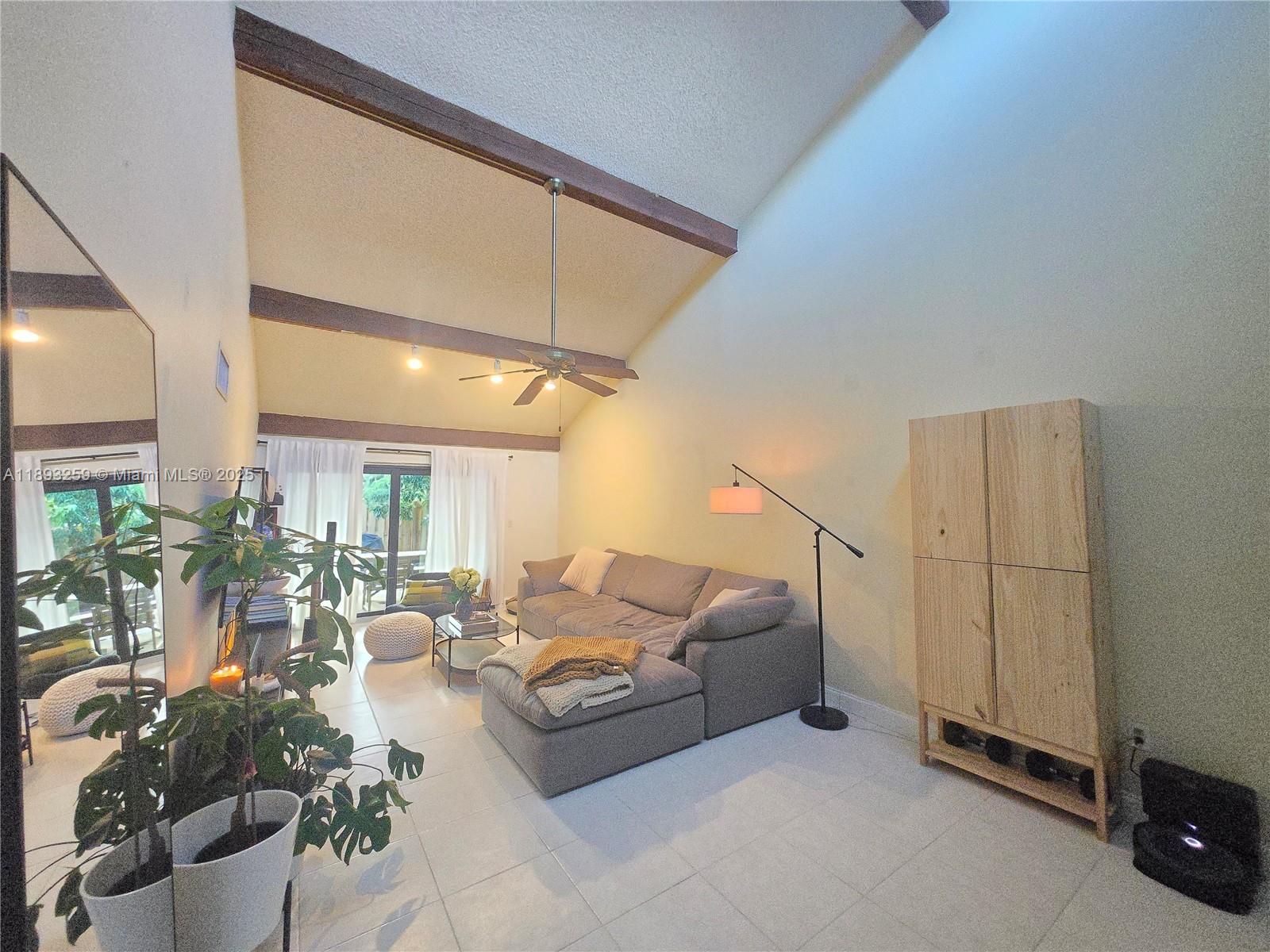 OMEGA VILLAS 1 CONDO - Residential