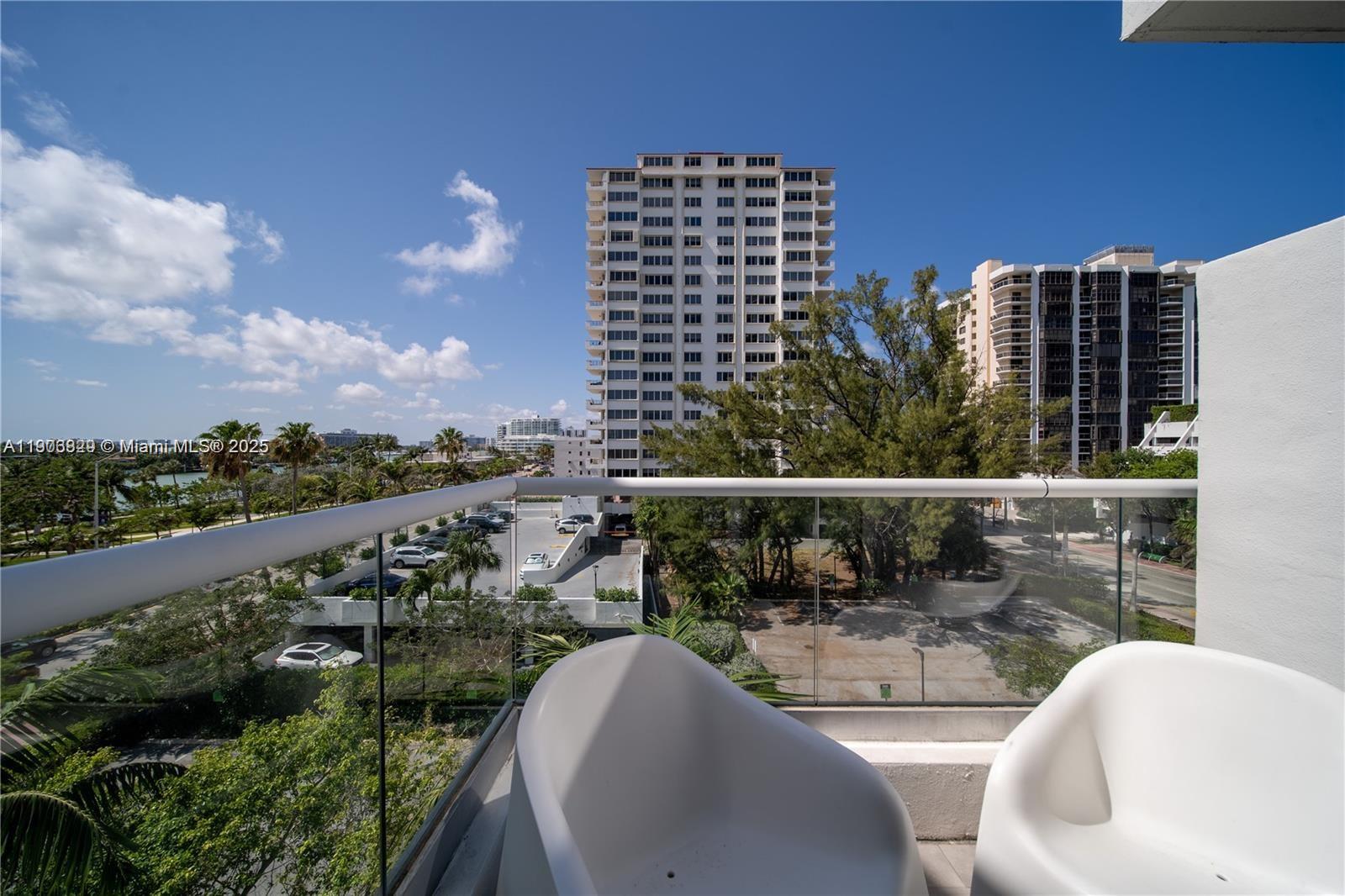 CASABLANCA VILLAS CONDO - Residential Lease