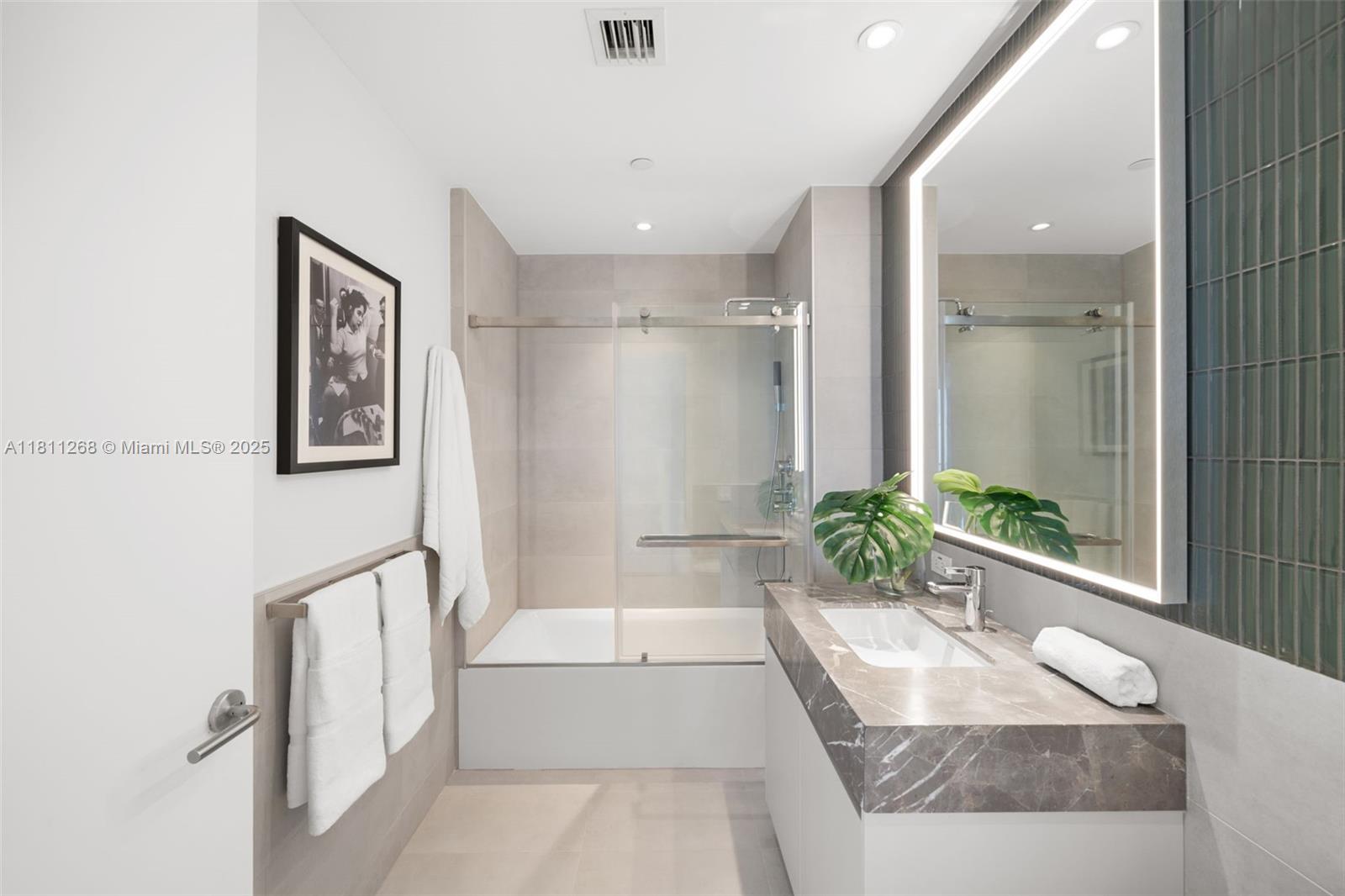 Five Park Miami Beach - Residential