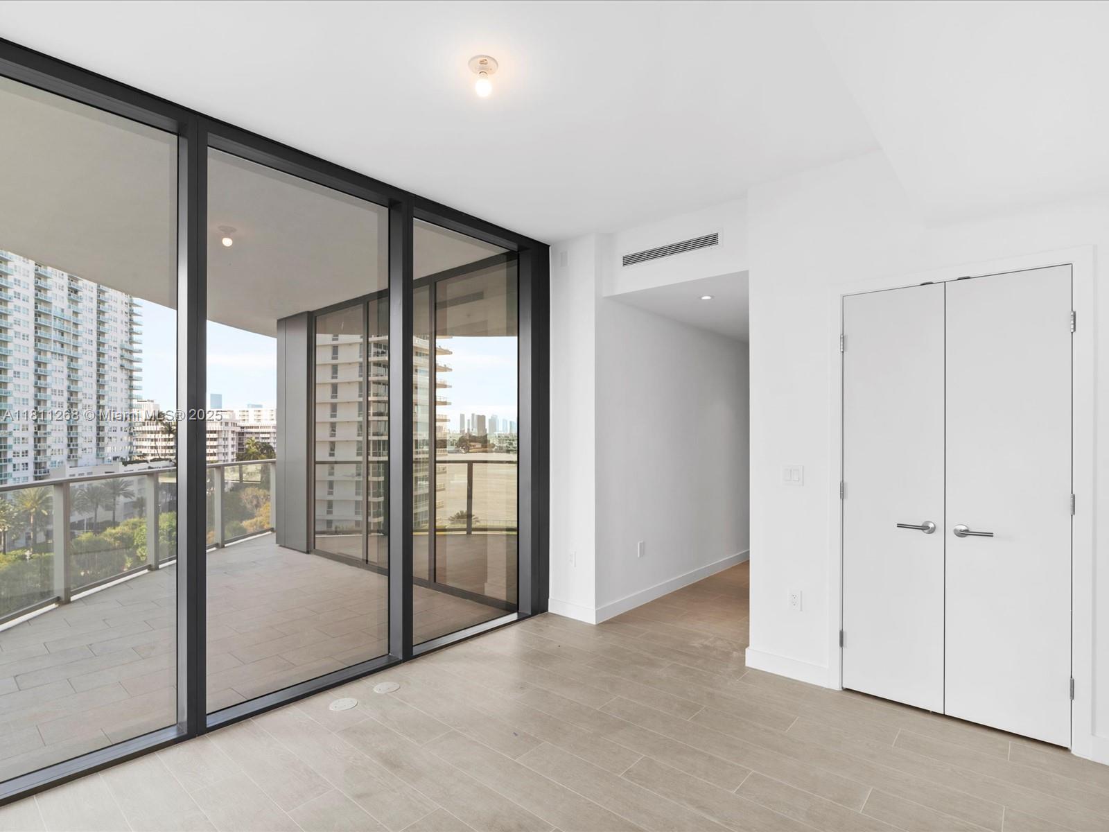 Five Park Miami Beach - Residential