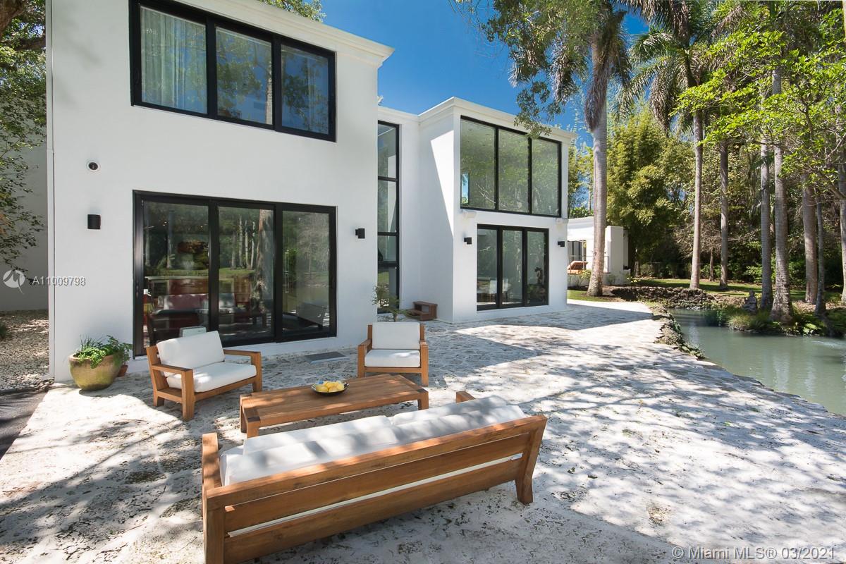 KERRWOOD OAKS - Residential