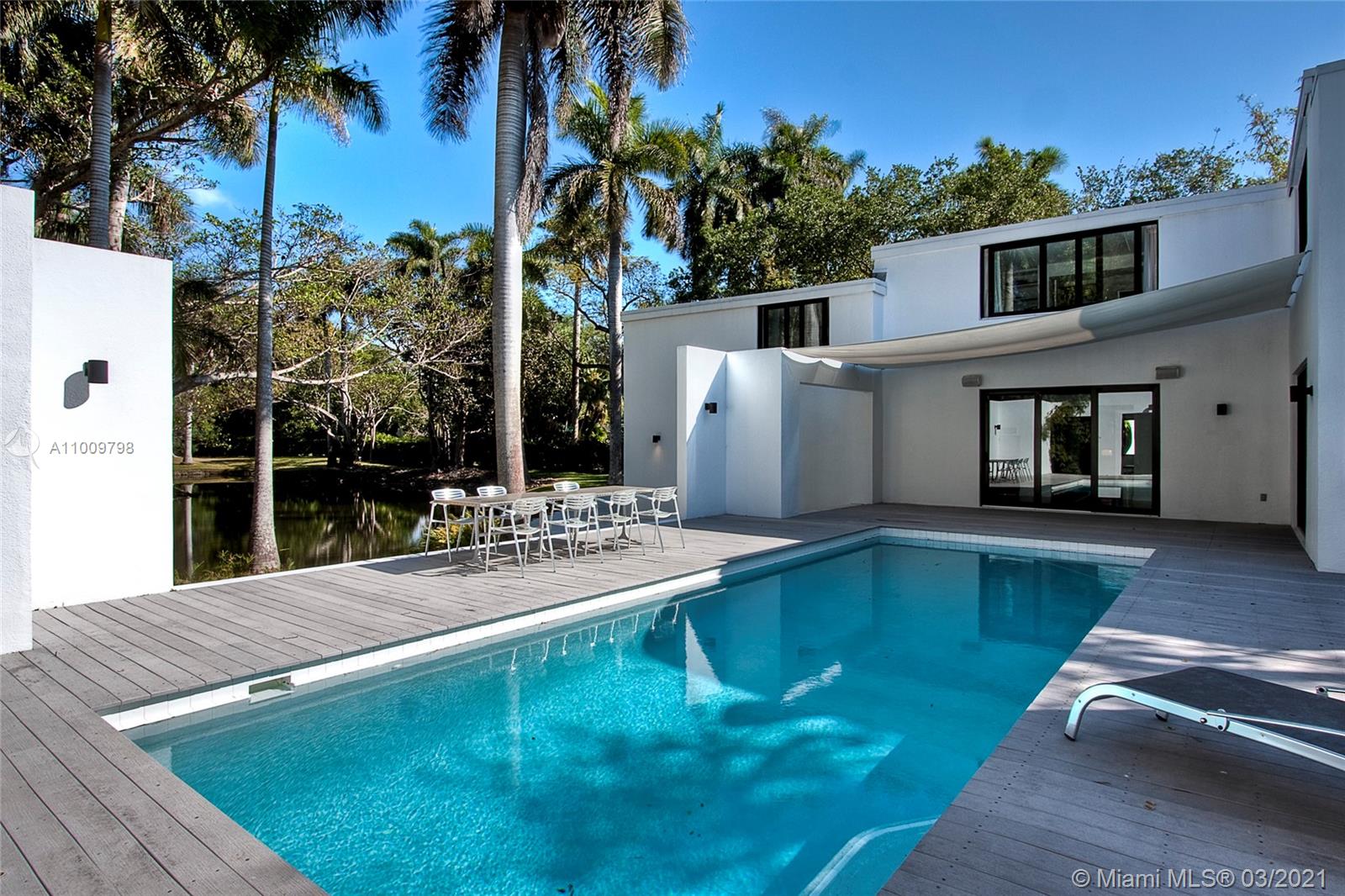 KERRWOOD OAKS - Residential