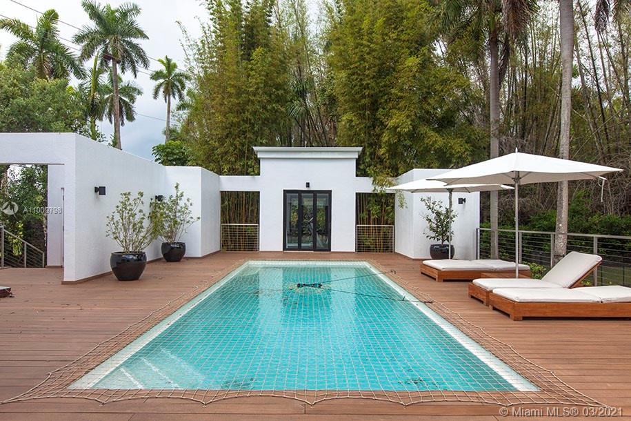 KERRWOOD OAKS - Residential