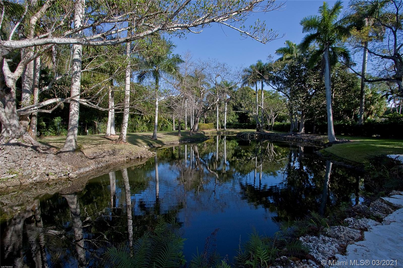 KERRWOOD OAKS - Residential