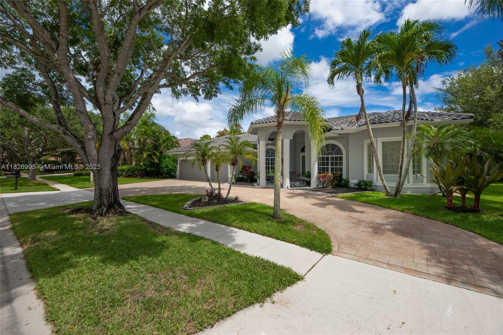 Fully remodeled Ternbridge show-stopper! This move-in-ready home provides over 2,900 sq ft of bright and open living space. Inside, enjoy brand-new flooring throughout, 11-ft ceilings, a designer kitchen, custom wet bar, and a spa-style primary suite with freestanding tub, walk-through rain shower and impressive storage. Triple pocket sliders blur indoor-outdoor lines, opening to a 1,300 sq ft screened retreat featuring a heated pool, hot tub, cabana bath, and multiple seating areas, perfect for year-round entertaining. An expansive secondary bedroom is oversized and easily convertible into two separate rooms for a fifth bedroom or flex space. Smart-home security, access to Parkland’s A-rated schools, Terramar Park and direct access to Ternbridge trail completes the package.