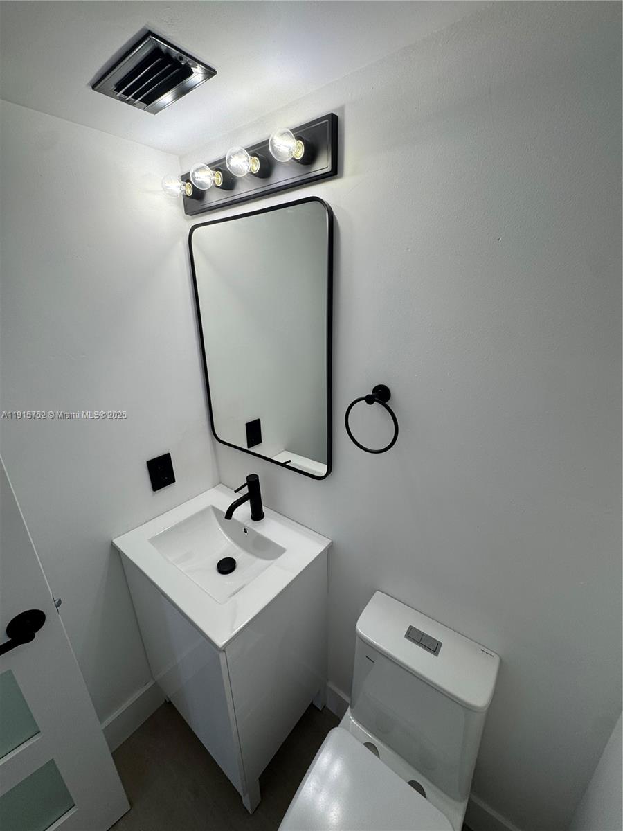 PRINCETON CONDOMINIUM - Residential