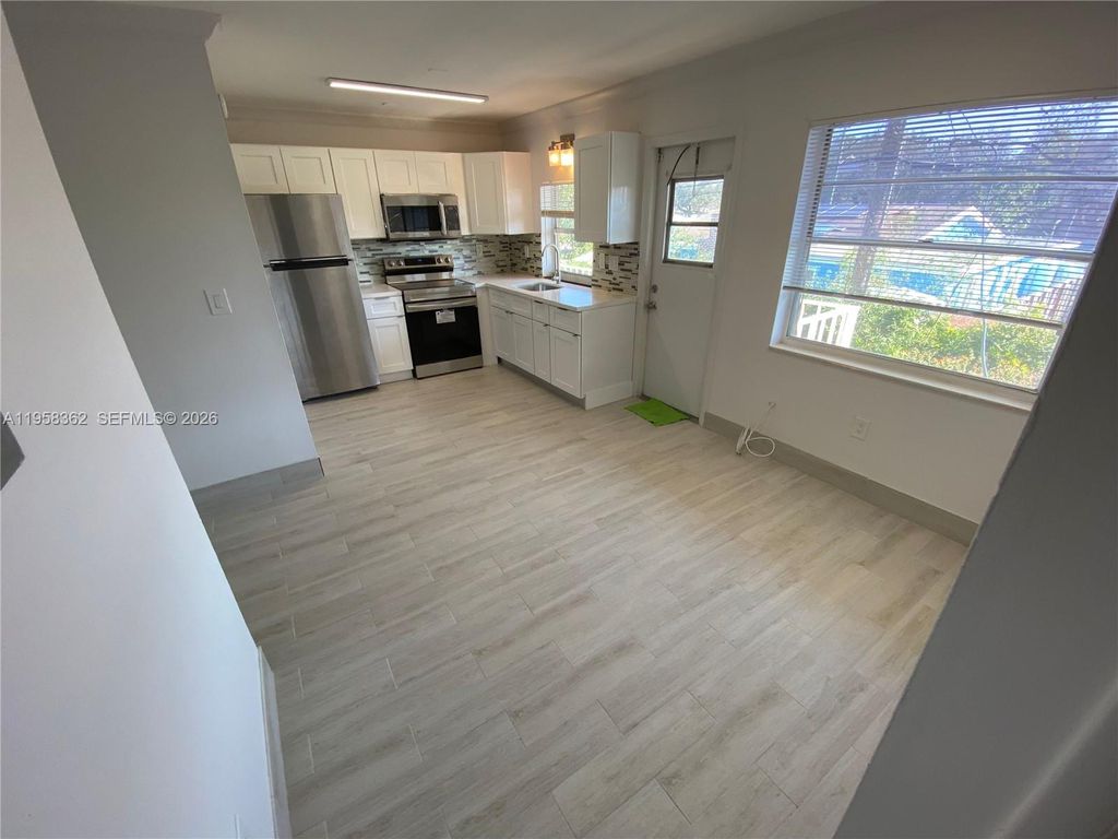 Photo of 3019 SW 68th Ter #6, Miramar, FL 33023 (MLS # A11958362)