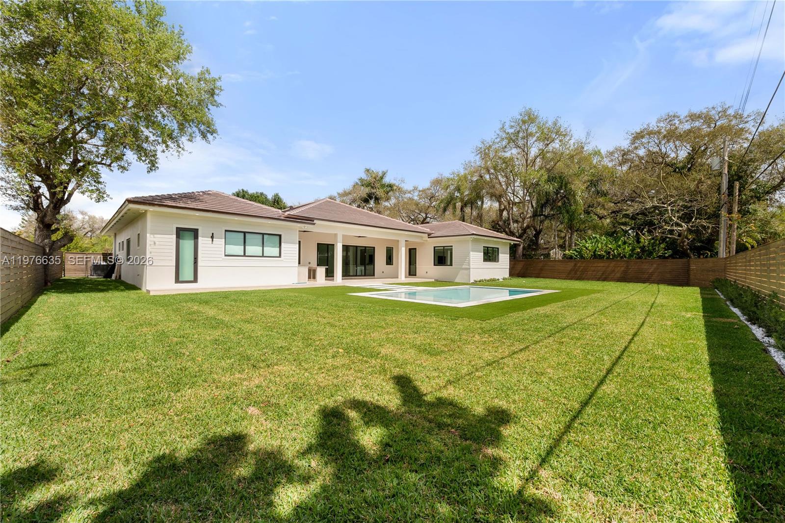 CAROLE HELMS MANOR - Residential