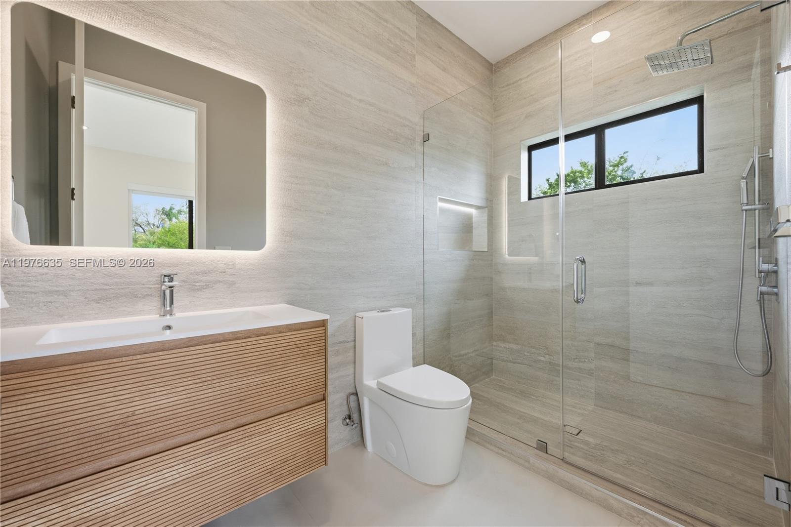 CAROLE HELMS MANOR - Residential