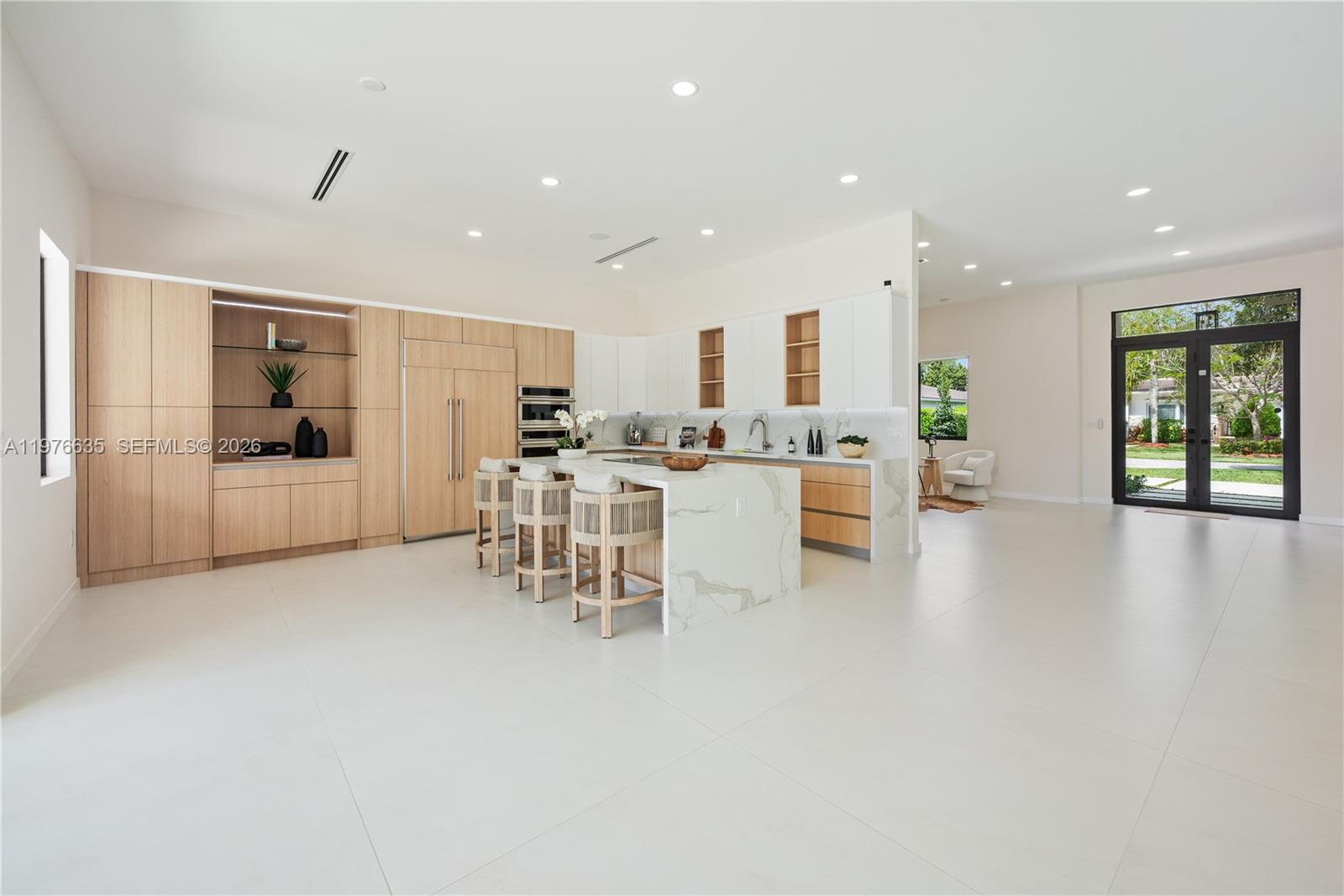 CAROLE HELMS MANOR - Residential