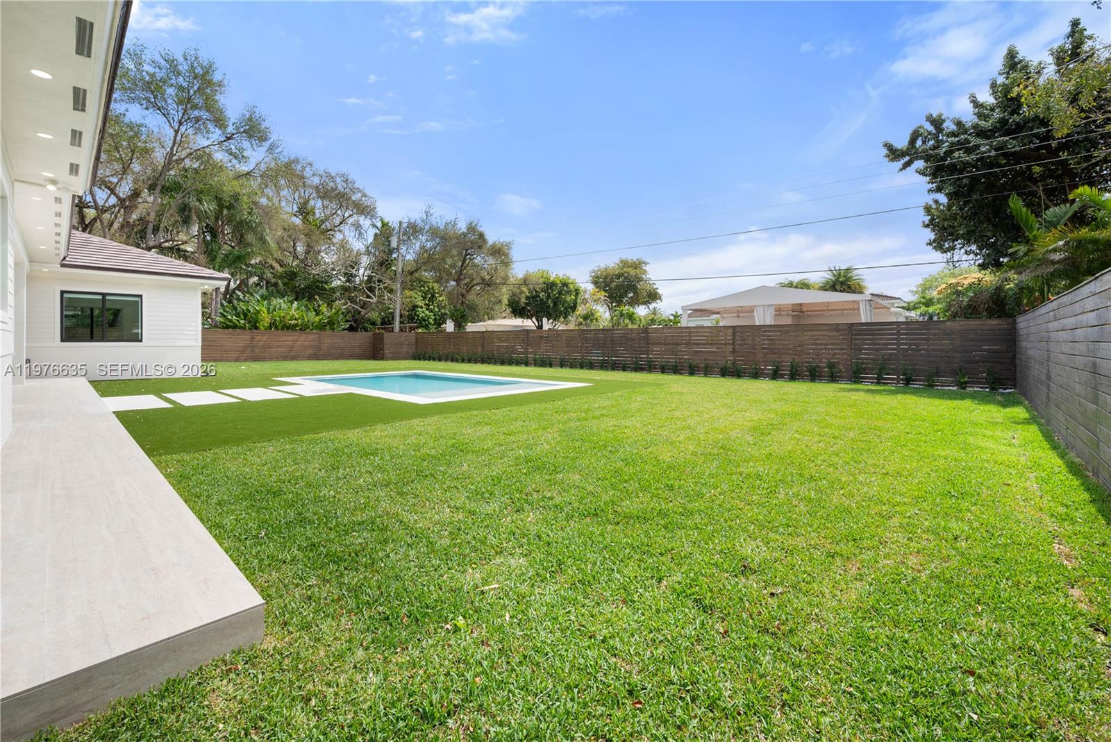 CAROLE HELMS MANOR - Residential