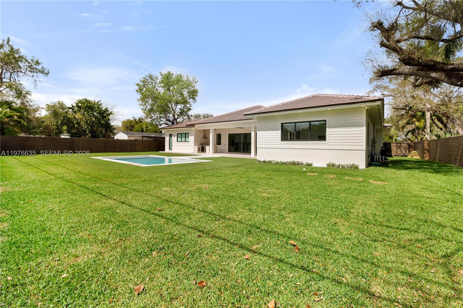 CAROLE HELMS MANOR - Residential