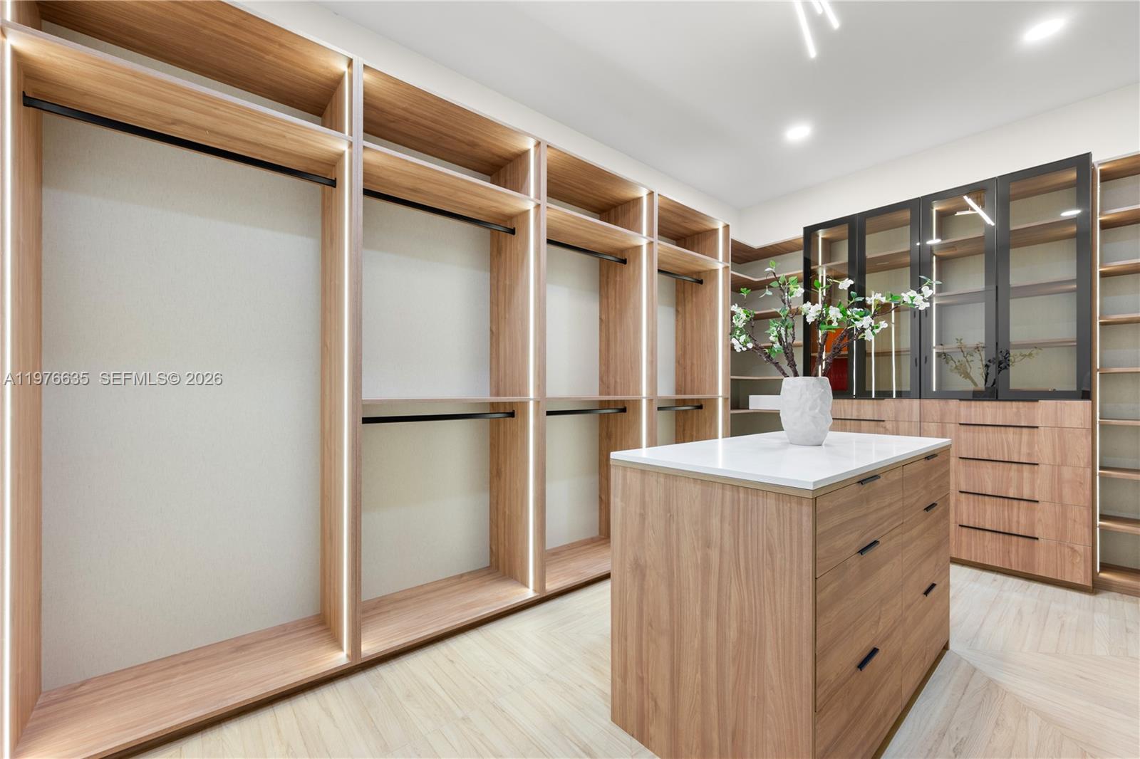 CAROLE HELMS MANOR - Residential