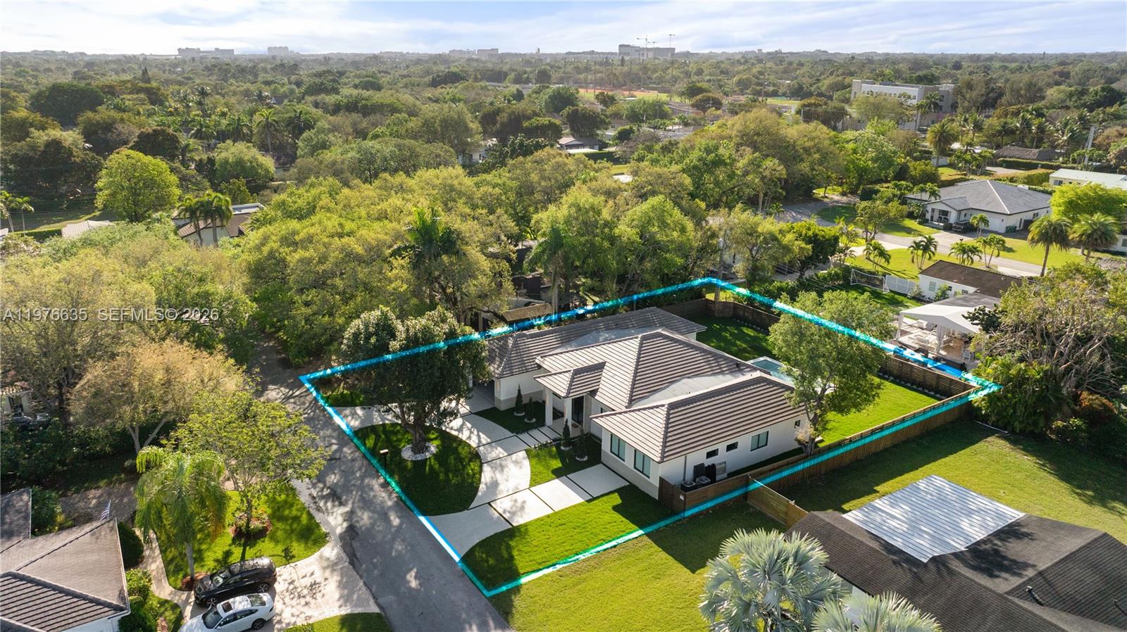 CAROLE HELMS MANOR - Residential