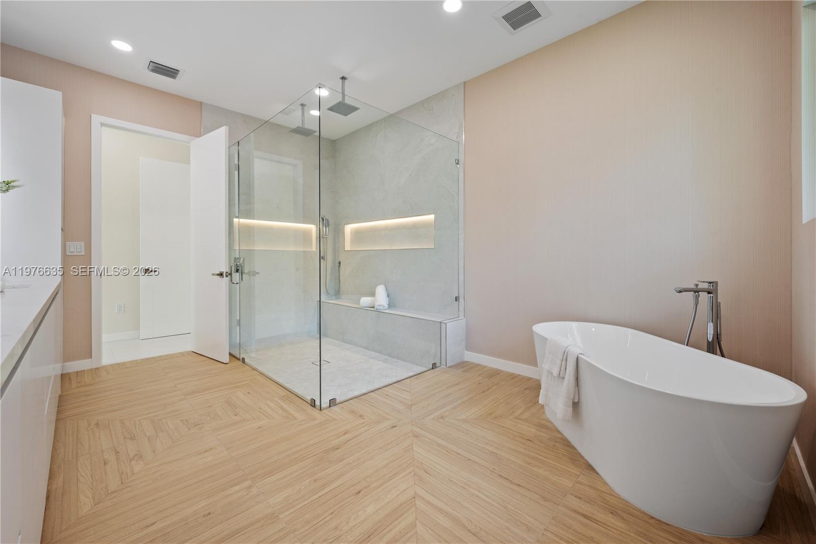 CAROLE HELMS MANOR - Residential