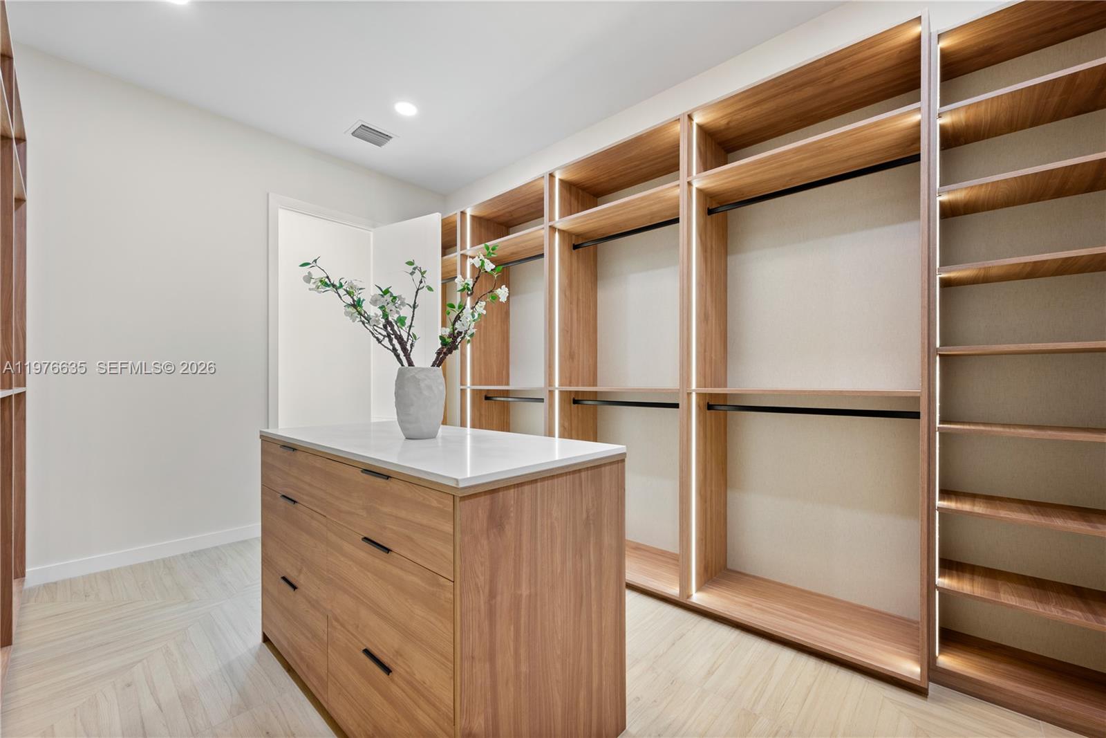 CAROLE HELMS MANOR - Residential