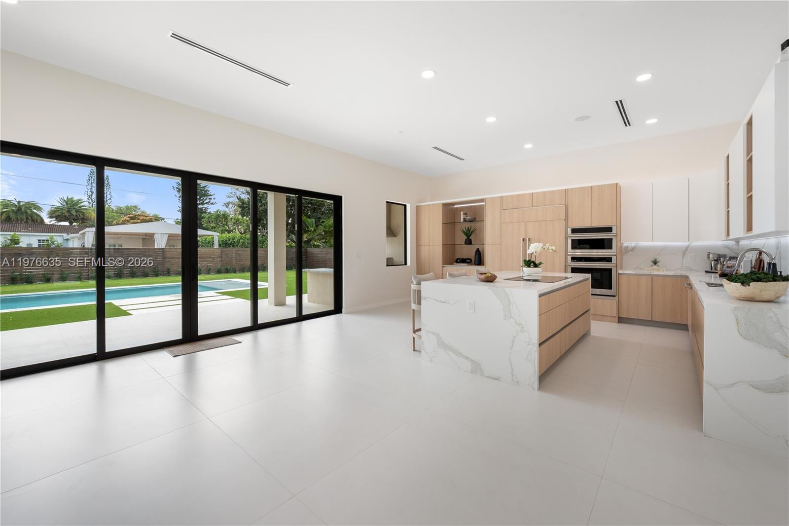 CAROLE HELMS MANOR - Residential