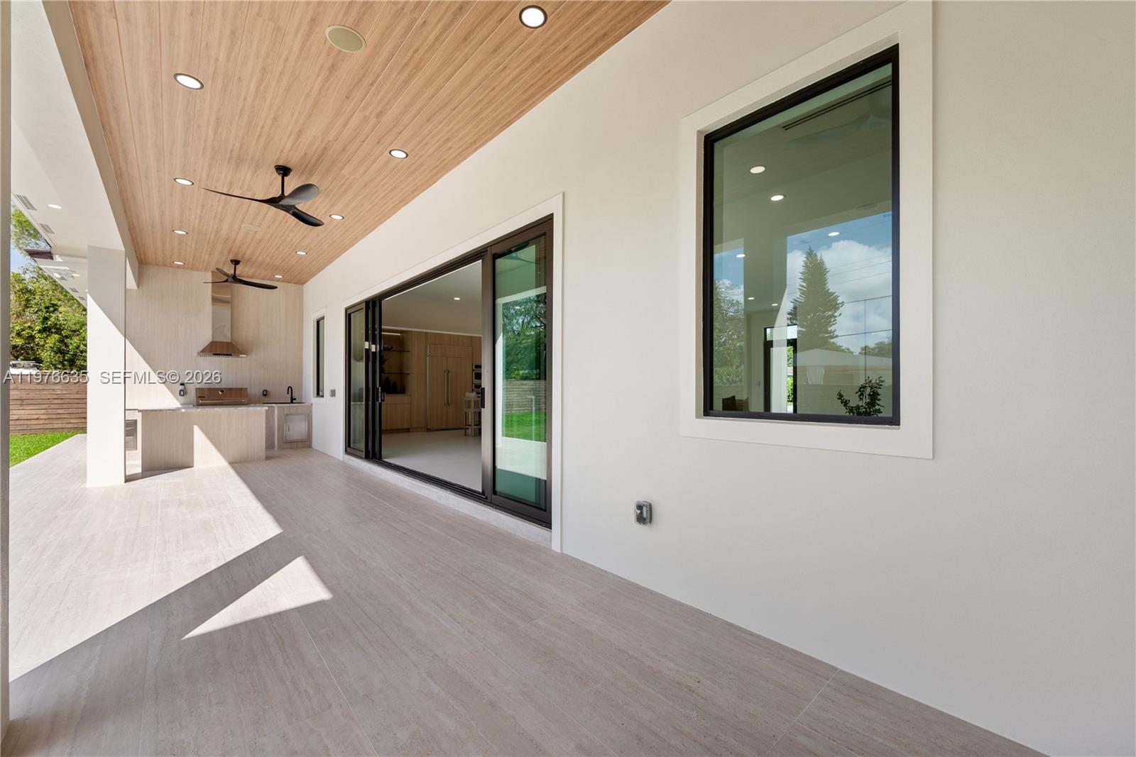 CAROLE HELMS MANOR - Residential