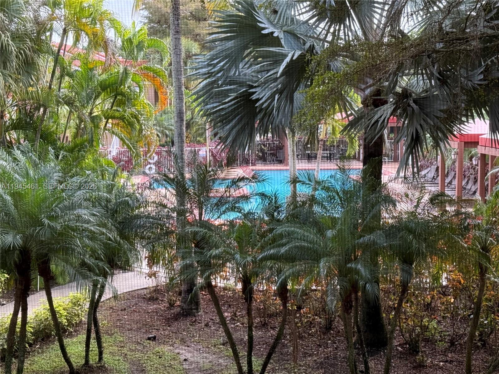 BISCAYNE BEACH CLUB CONDO - Residential