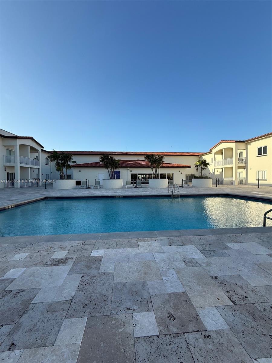 ISLANDS AT DORAL 1ST ADDI - Residential