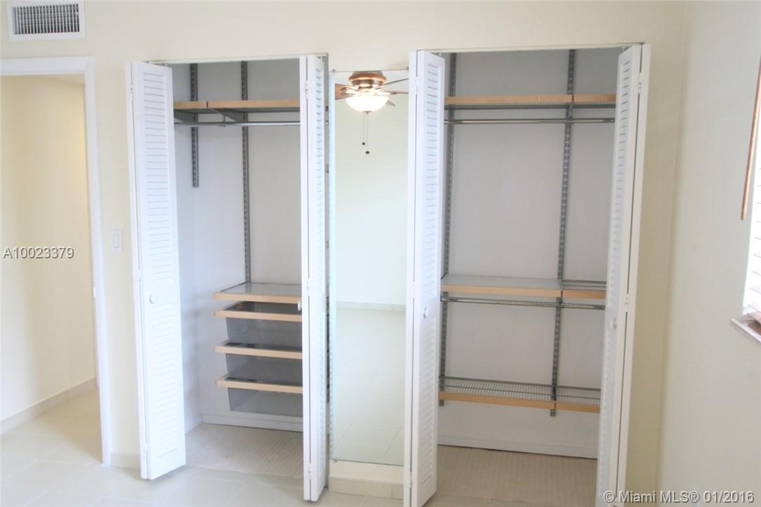 Michigan West Condo - Residential Lease