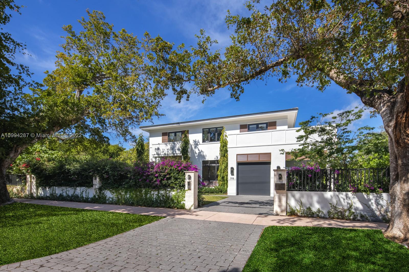 This stunning waterfront home built on one of the last undeveloped waterfront lots in Coral Gables is
located on the highly desirable Mahi Canal. Master bedroom with spa like bath & built-in walk-through closet.
Wired alarm system with Bird video access control door bell. 3 expansive upstairs balconies and backyard with
huge covered patio, summer kitchen, pool with high end finishes & canal access with boat dock. The perfect place
to entertain guests or relax for a quiet evening while taking in the waterway