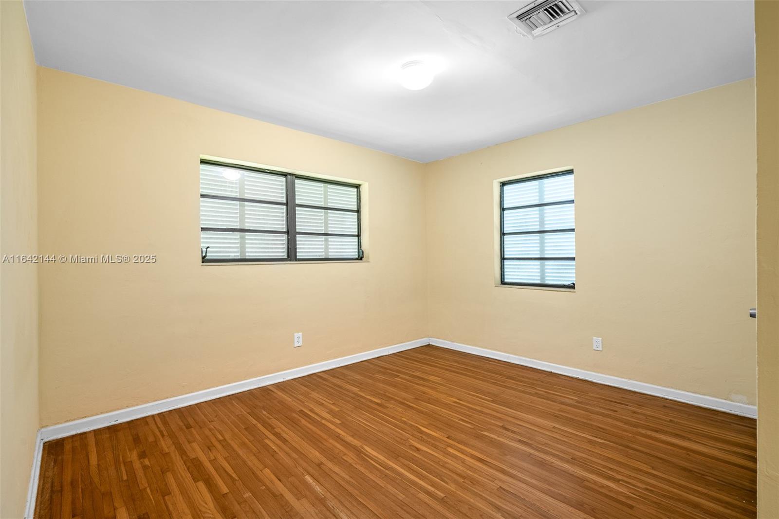 BLUE ROAD TERR - Residential