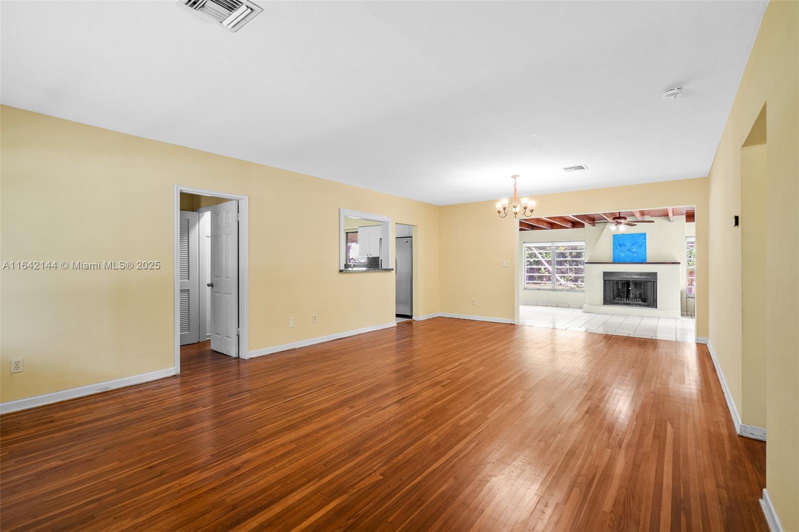 BLUE ROAD TERR - Residential
