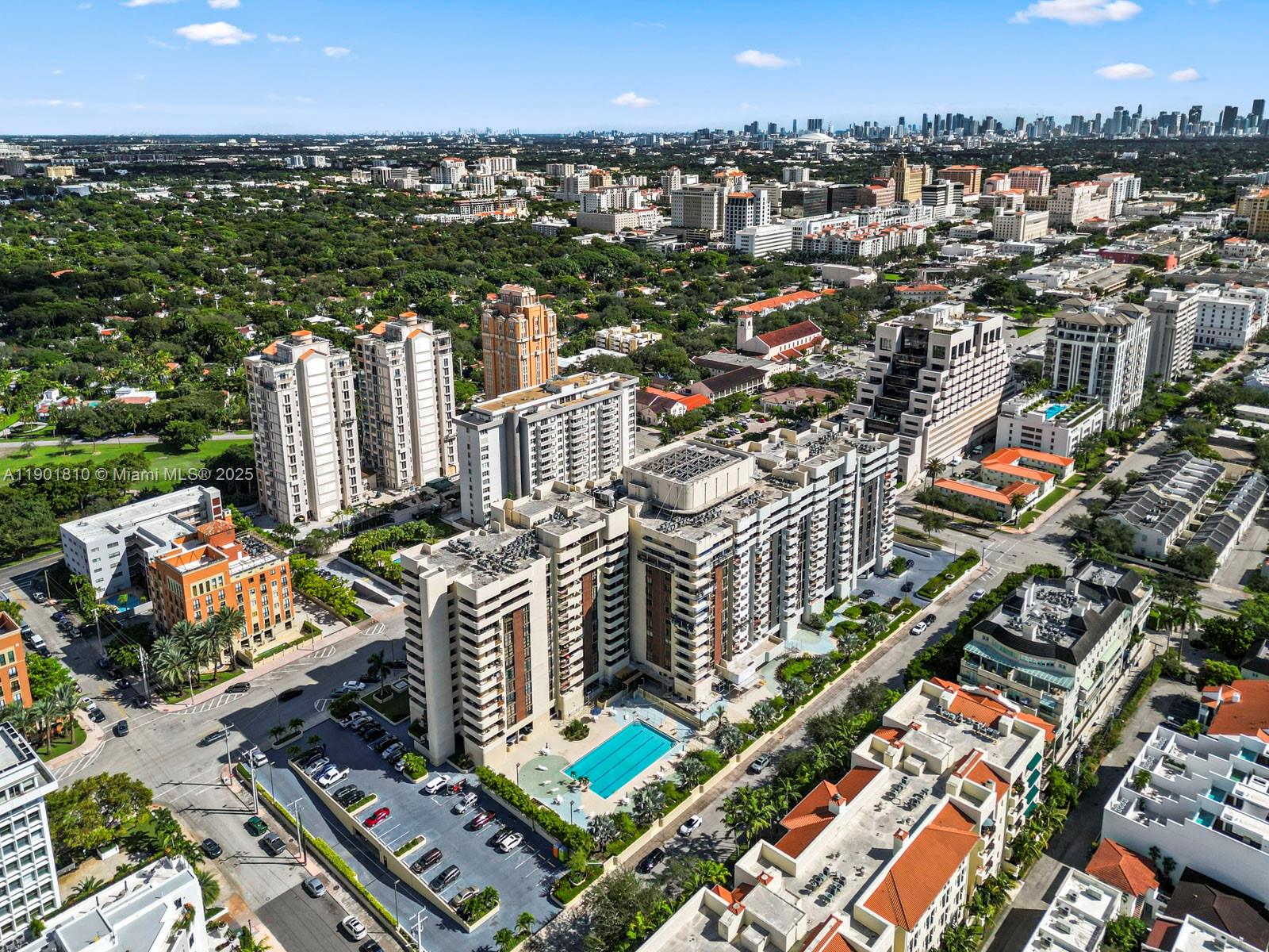 600 Biltmore Way 902