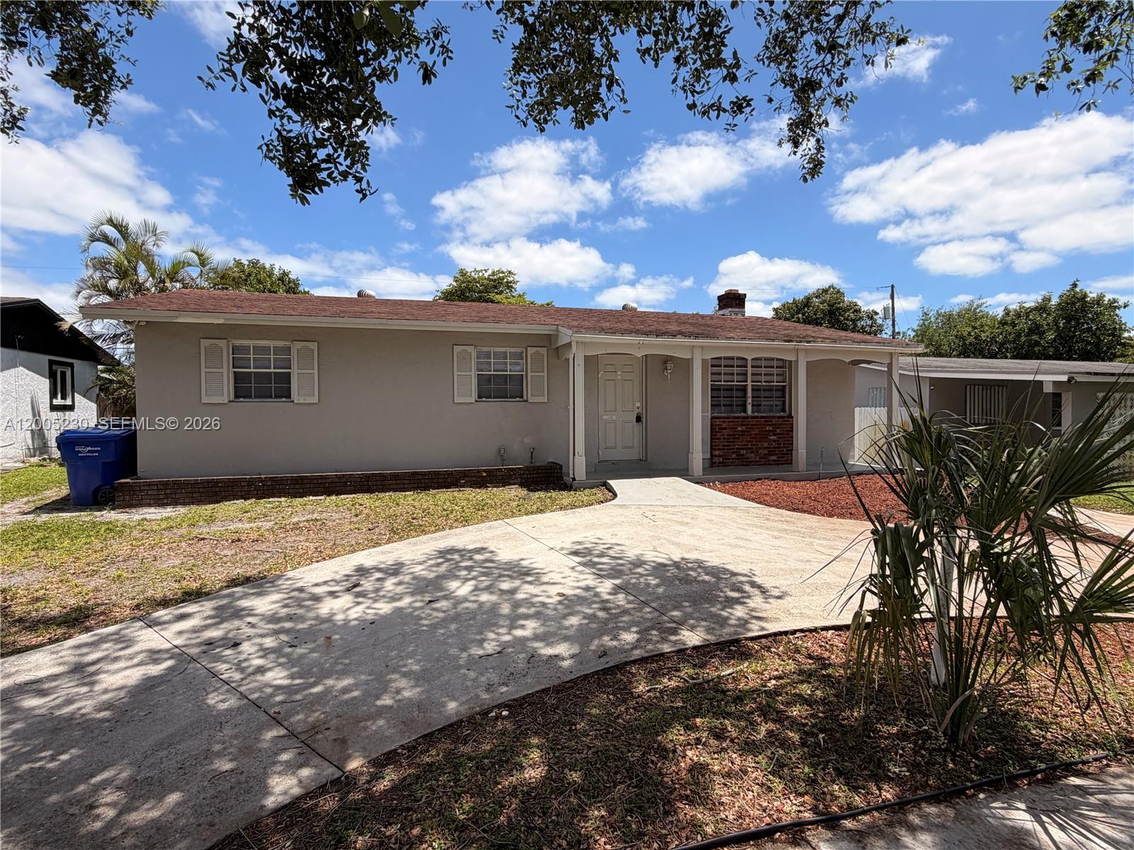 DRIFTWOOD ESTATES NO 2 - Residential Lease