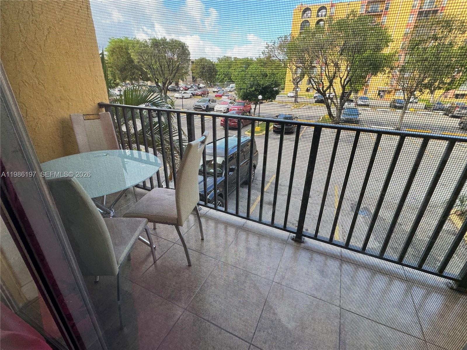 SUNSET VILLAS NO 3 CONDO - Residential