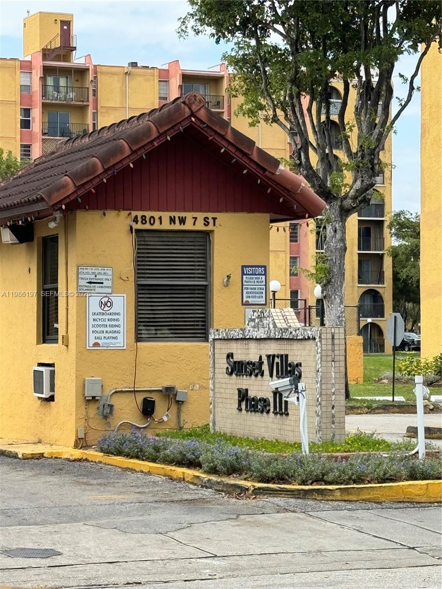 SUNSET VILLAS NO 3 CONDO - Residential