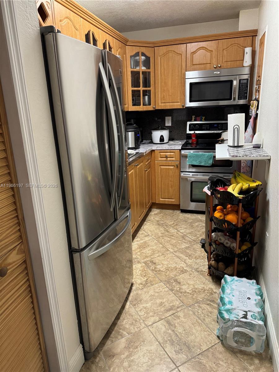 SUNSET VILLAS NO 3 CONDO - Residential