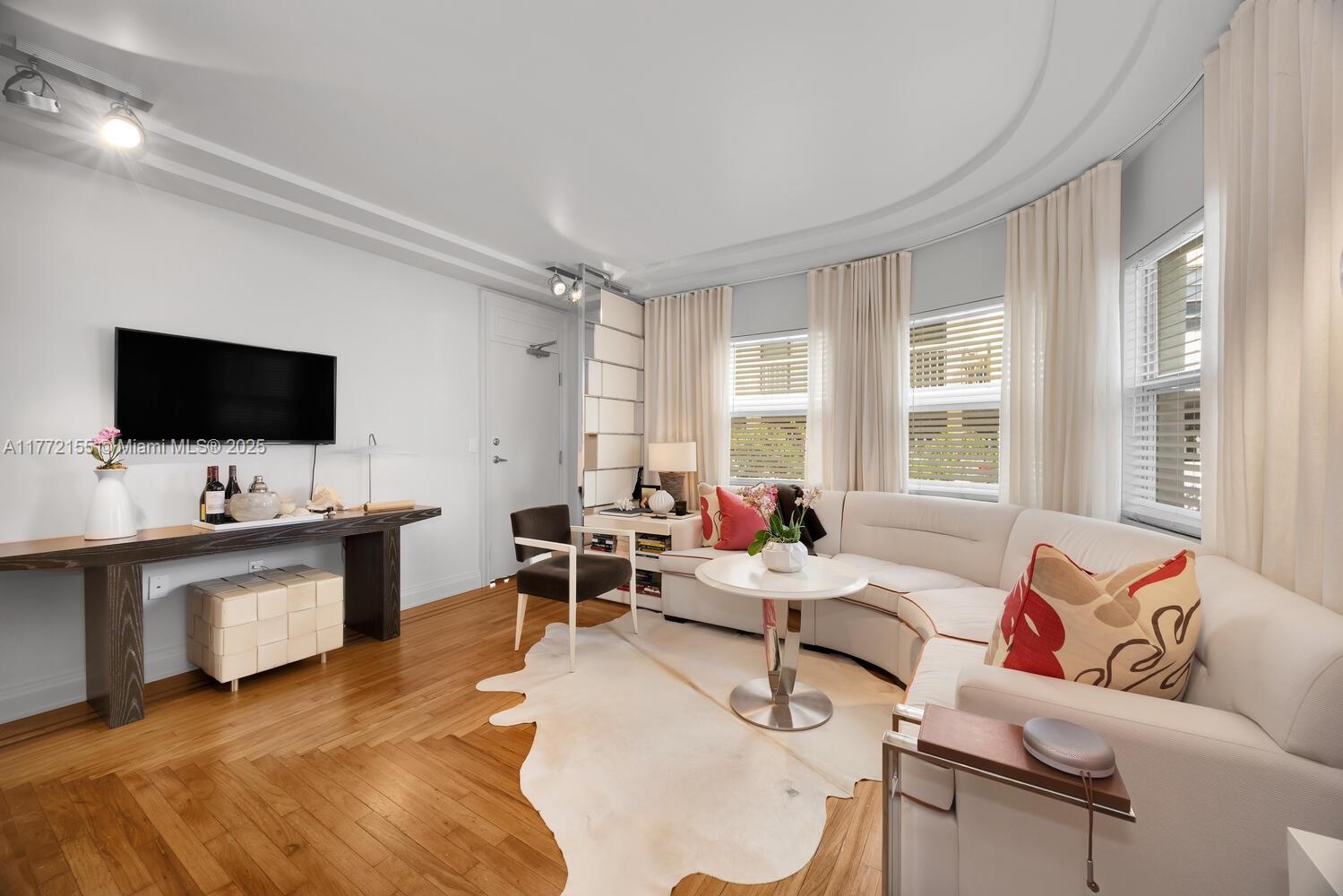 BAY COURT CONDO - Residential