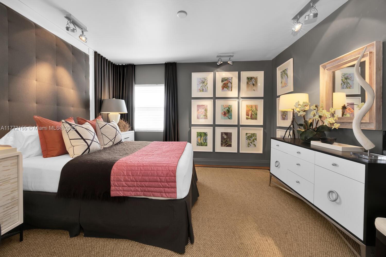 BAY COURT CONDO - Residential