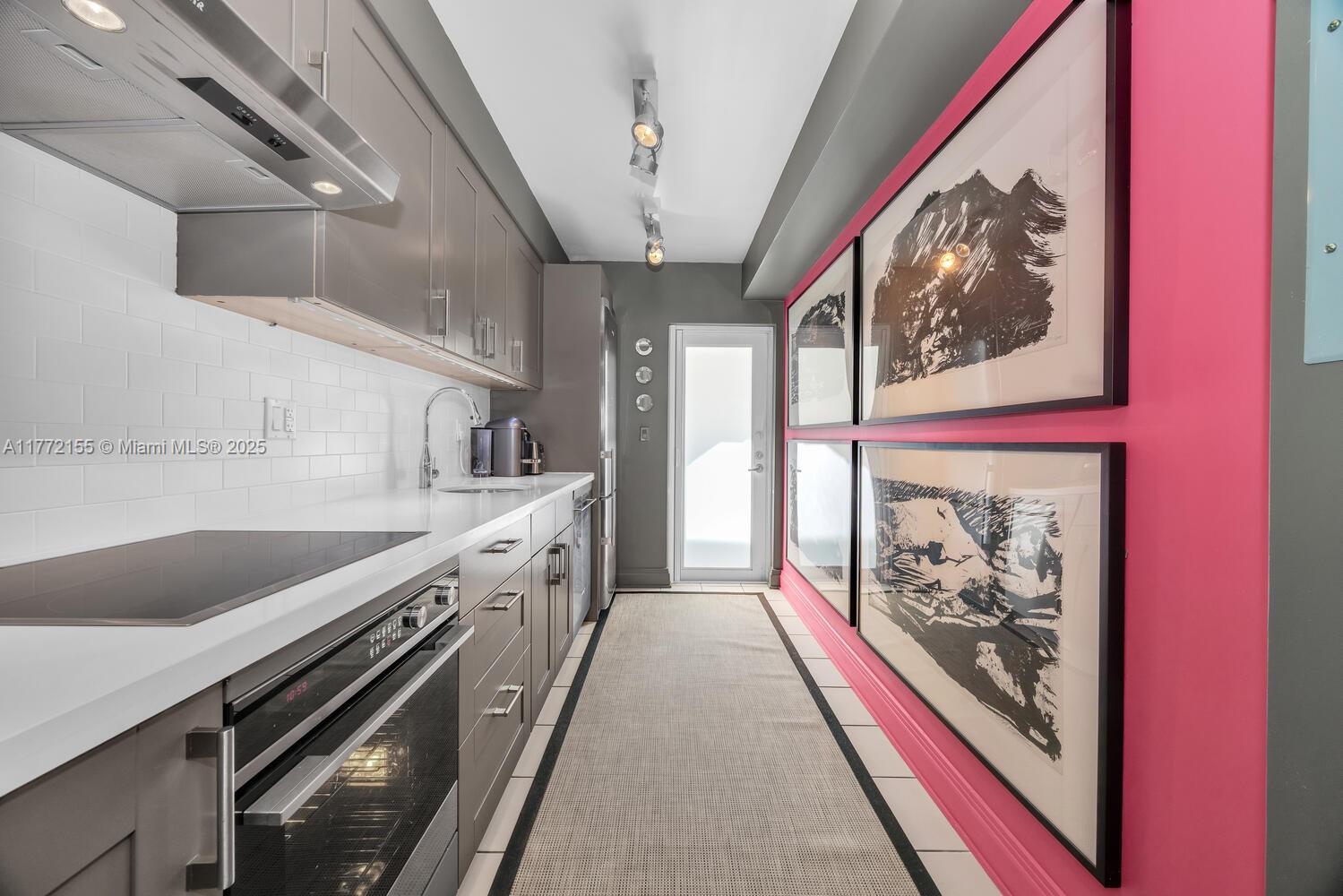 BAY COURT CONDO - Residential