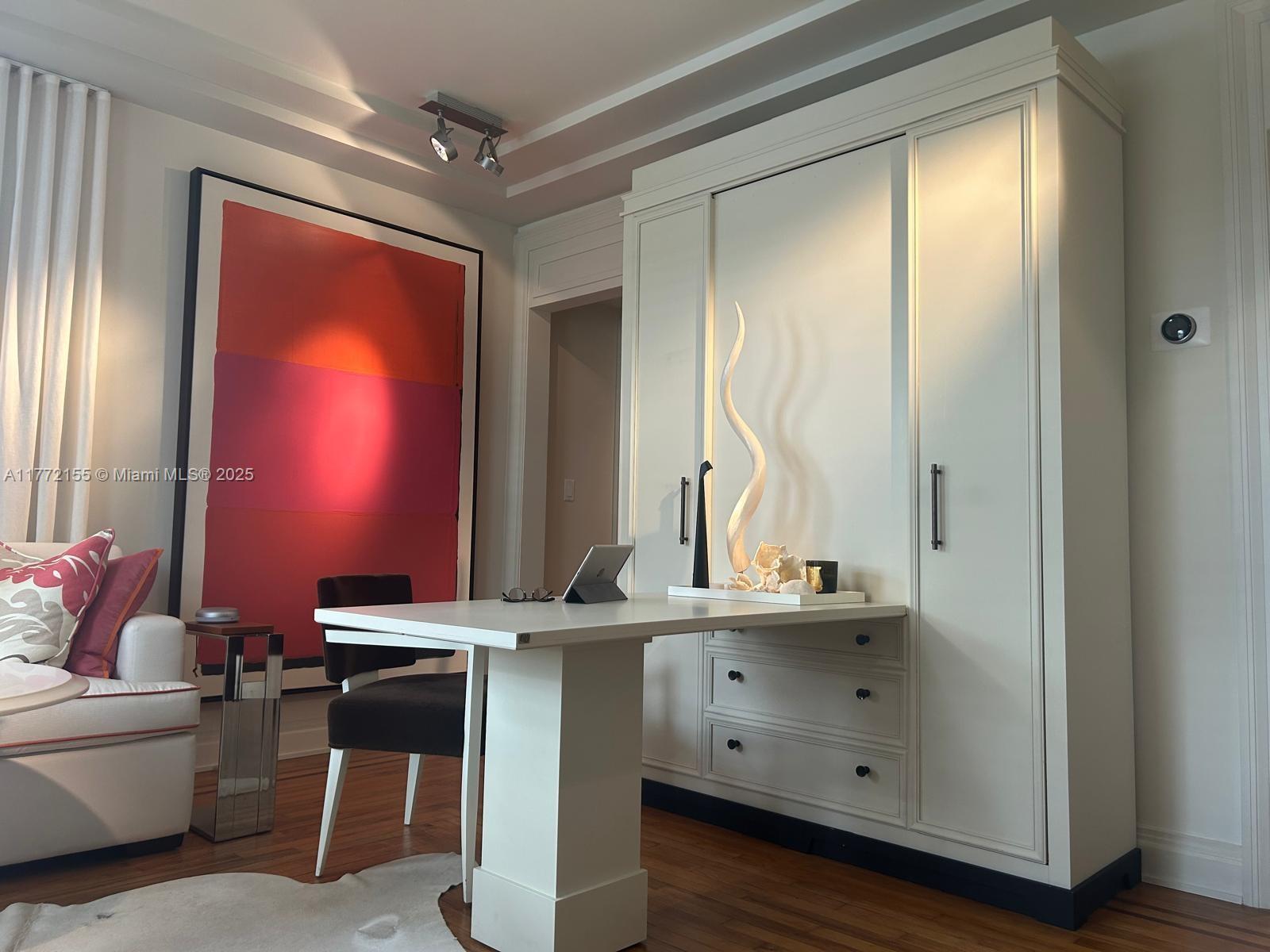 BAY COURT CONDO - Residential