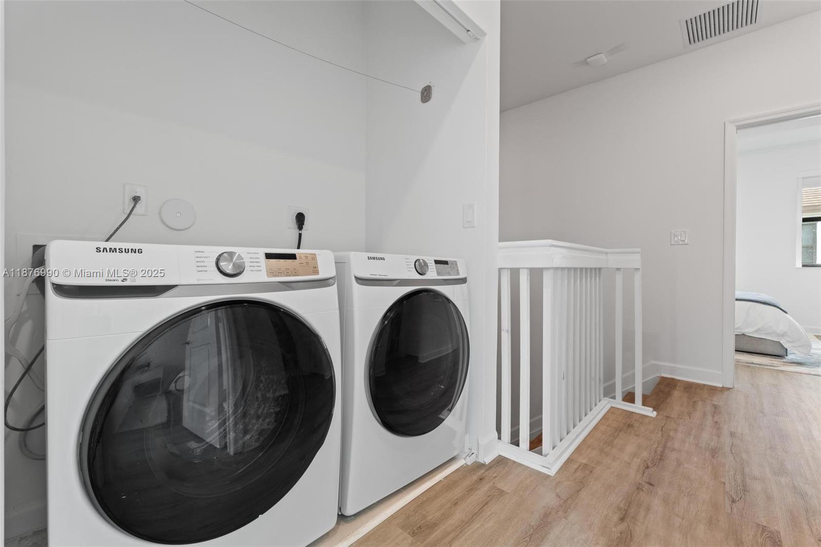 VIA VENTURE NEIGHBORHOOD - Residential