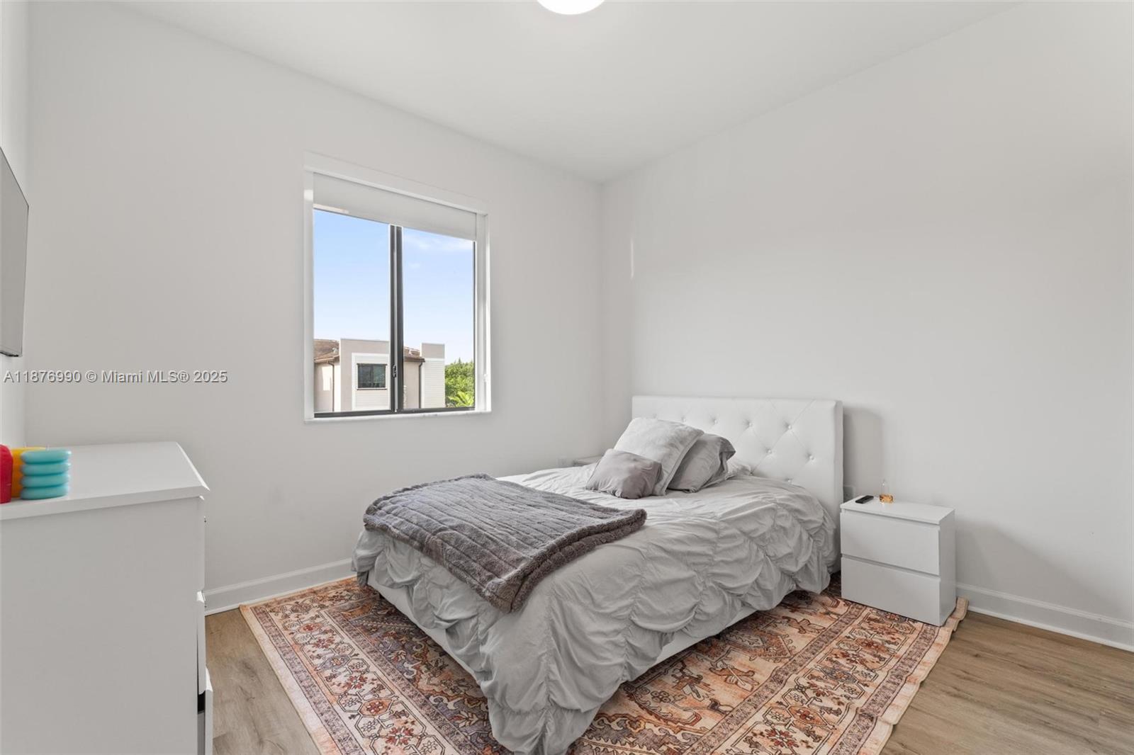 VIA VENTURE NEIGHBORHOOD - Residential